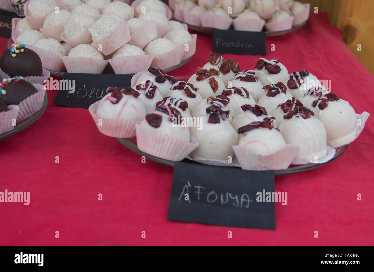 Feinste Sammlung von Ungarischen Plätzchen und Kuchen, auf den Straßen der Stadt Szeged, Ungarn Stockfoto