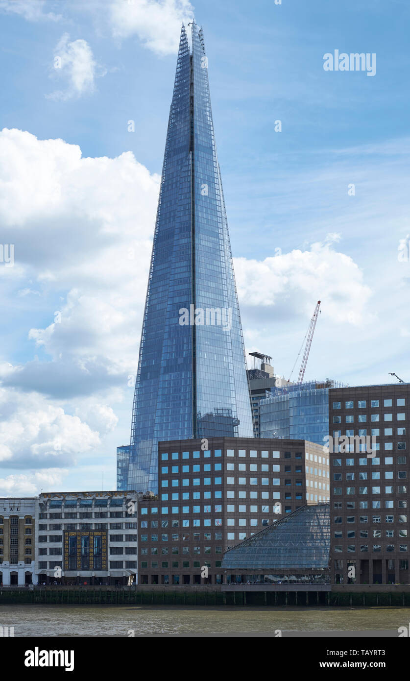 Der Shard. 95-stöckiges Glashochhaus supertall, 309,6 Meter hoch. Der italienische Architekt Renzo Piano, in Southwark, London entwickelt. Gebaut zwische Stockfoto