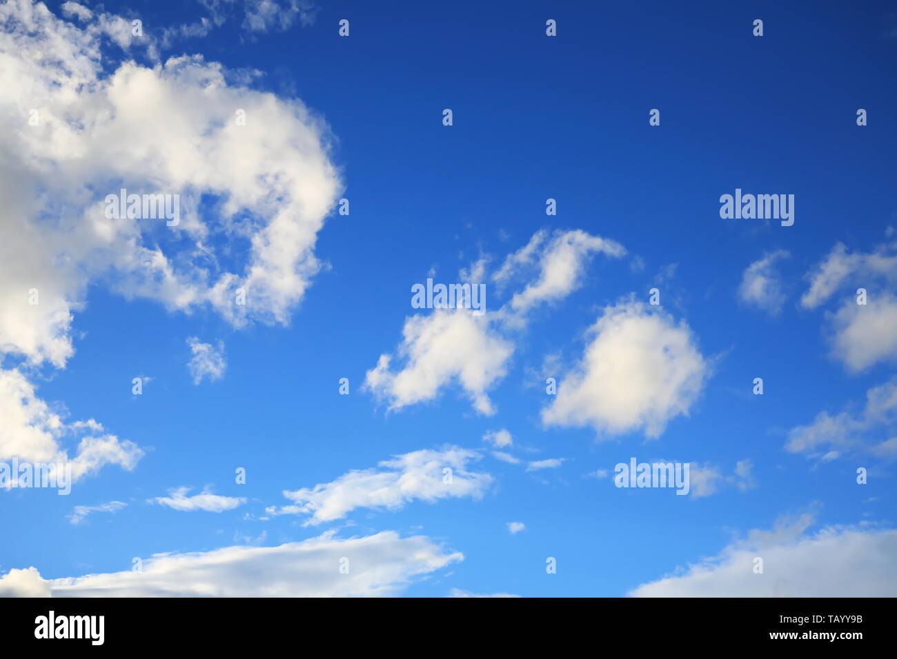 Wolken und blauer Himmel Stockfoto