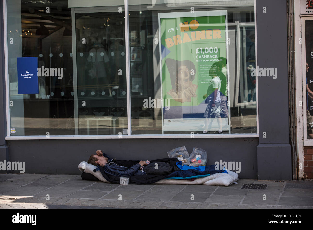 Windsor "rough sleeping Epidemie', wie die Zahl der Obdachlosen auf den Straßen von der königlichen Stadt eskaliert, Berkshire, England, Vereinigtes Königreich Stockfoto