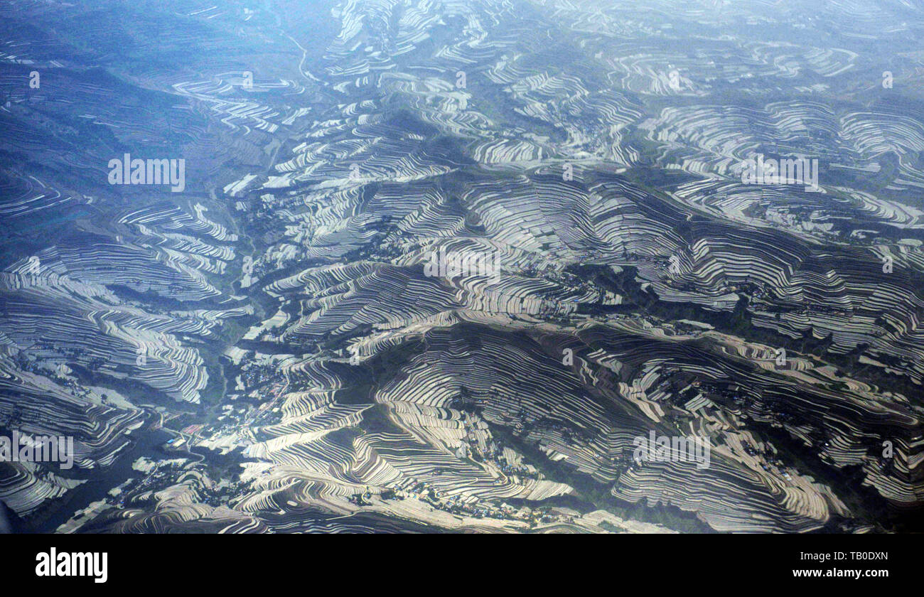 Luftaufnahme von der ausgedehnten Reisterrassen in Sichuan, China. Stockfoto