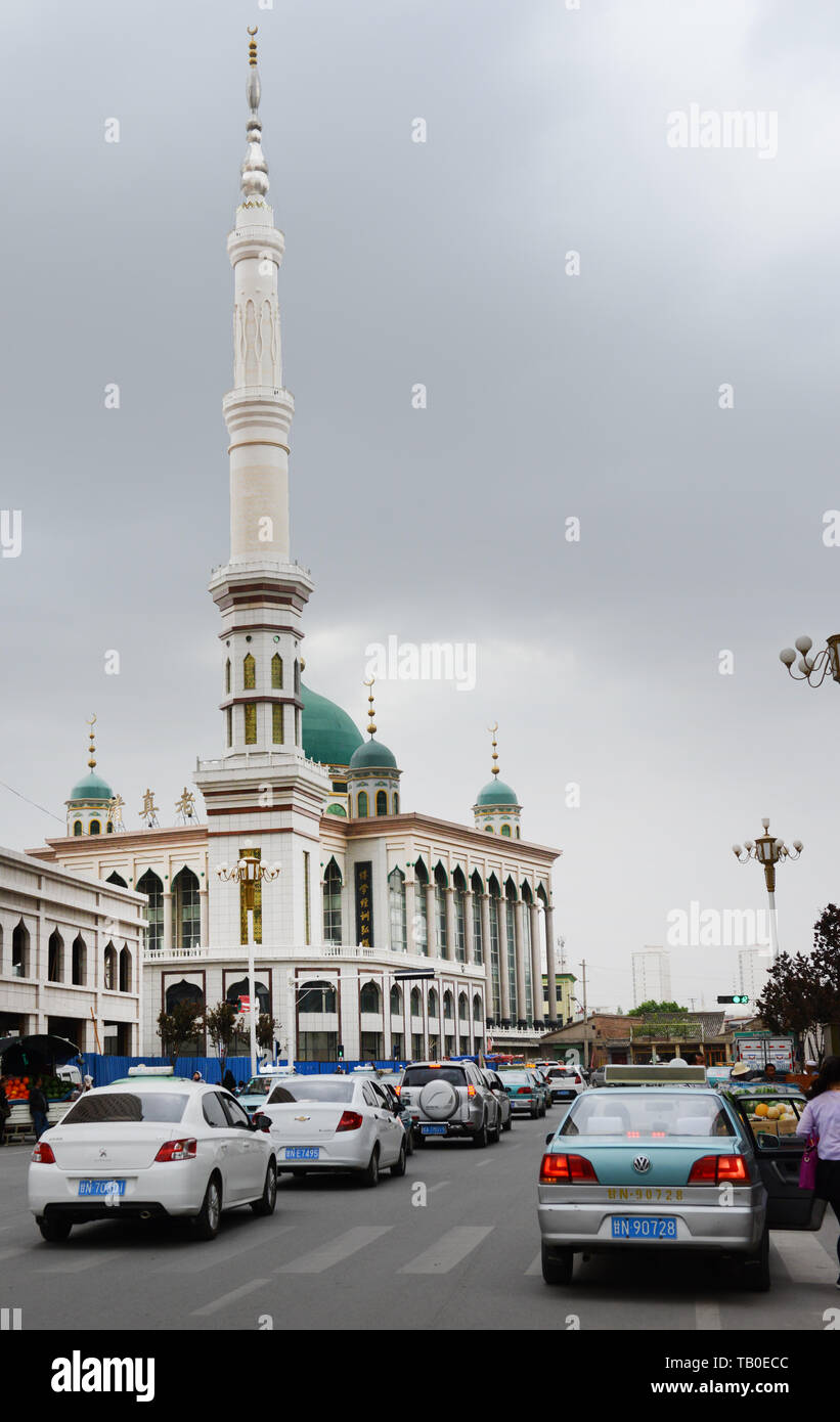 Neu gebaut und nicht in der traditionellen Weise Moscheen an vielen Orten in der Provinz Gansu. Stockfoto