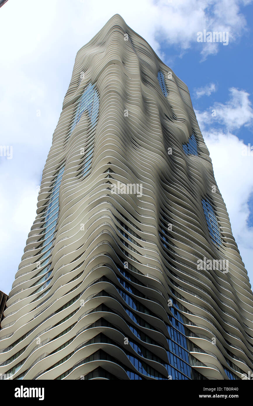 Die Aqua Tower, ein Hochhaus in der Lakeshore East Entwicklung im Loop, Chicago, Illinois, von Jeanne Gang konzipiert und StudioGang Stockfoto