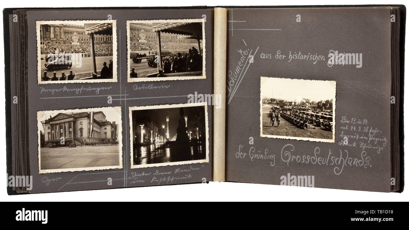 Zwei Fotoalben von Mitglied der Leibstandarte "Lah", Fotoalben mit grundlegenden Inschriften und ca. 190 Fotos. Der Service Album mit einem Foto Postkarte von adof Hitler und Hingabe komponiert in Tinte für Weihnachten 1938. Mehrere Bilder von Josef epp' Dietrich, unter denen sich ein Portrait (Foto Postkarte). Zusätzlich interessante Bilder von einheitlichen-bezogene Material, Manschette Titel, Normen, Ausbildung in Straußberg, Paraden, Eintritt in den Rest der Tschechoslowakei. Das zweite Album umfasst überwiegend die russische Kampagne mit operativen Fotos, Tanks, camo Uniformen,, Editorial-Use - Nur Stockfoto