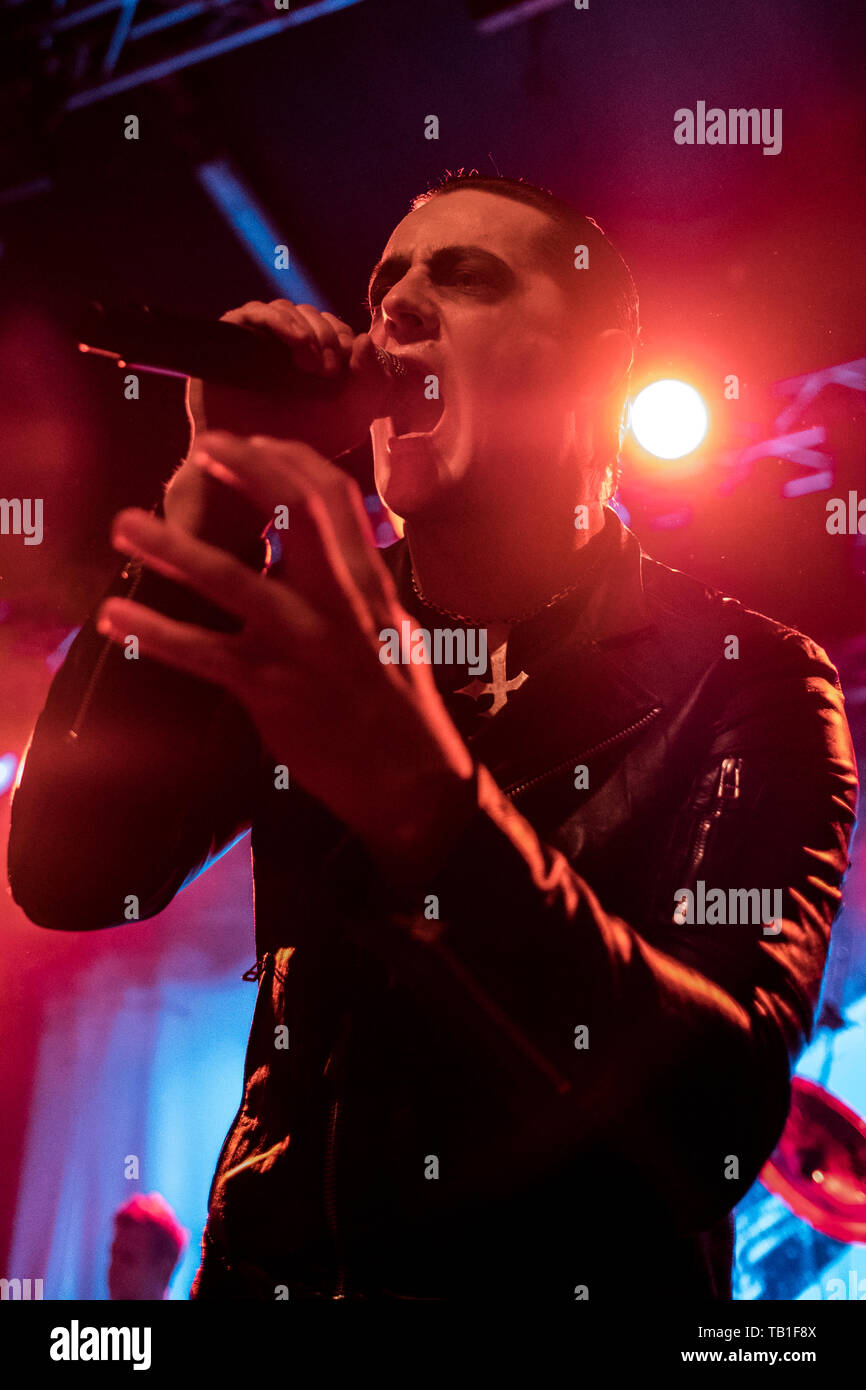 Norwegen, Stavanger - 30. November 2017. Der norwegischen Black Metal Band Satyricon führt eine Live at Folken in Stavanger. Hier Sänger Satyr gesehen wird live auf der Bühne. (Foto: Gonzales Foto - Christer Haavarstein). Stockfoto