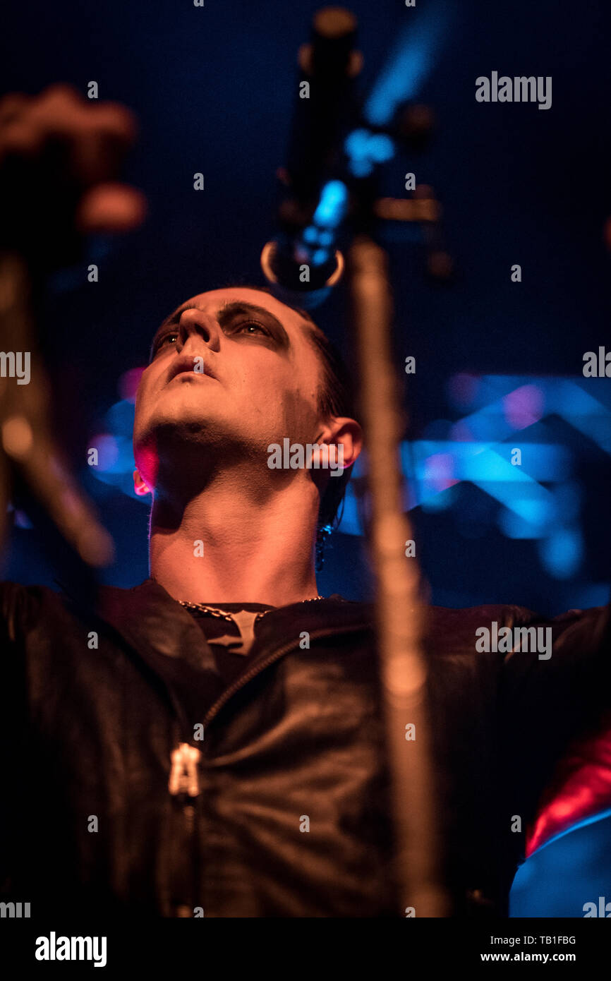 Norwegen, Stavanger - 30. November 2017. Der norwegischen Black Metal Band Satyricon führt eine Live at Folken in Stavanger. Hier Sänger Satyr gesehen wird live auf der Bühne. (Foto: Gonzales Foto - Christer Haavarstein). Stockfoto