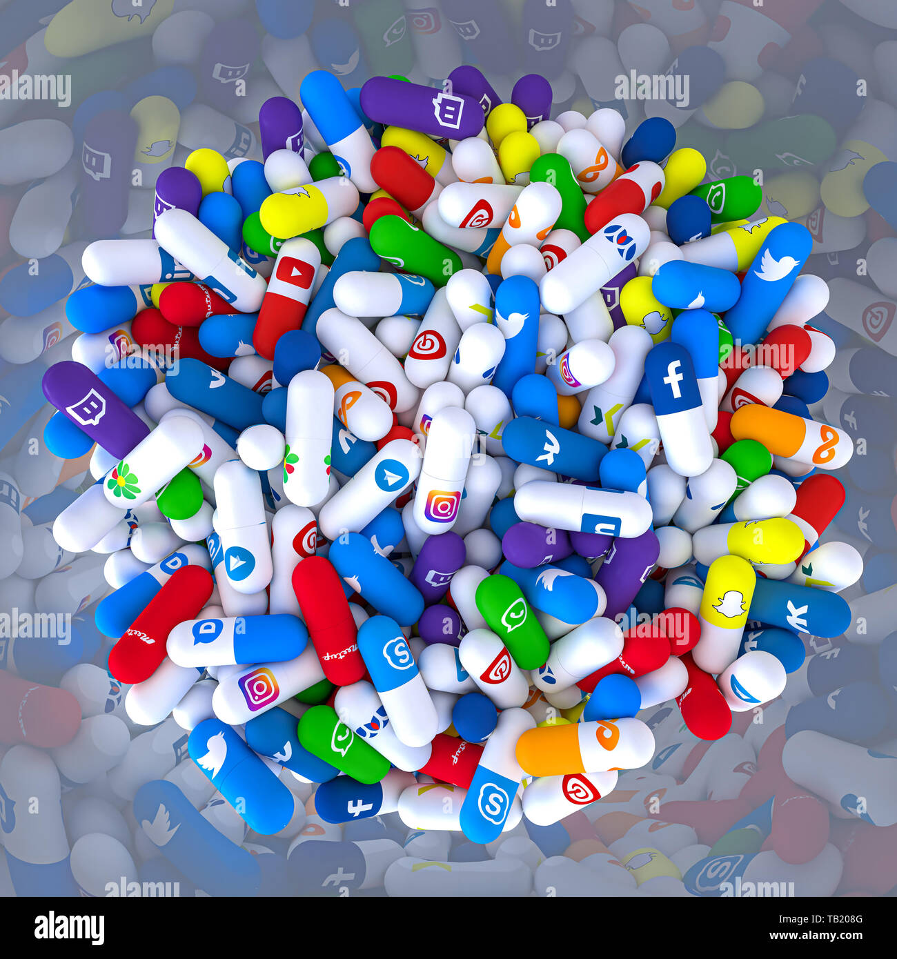 Mailand, Italien - 29. Mai 2019: Pillen von verschiedenen Typen und Größen in einer Flasche mit dem Logo der bekanntesten sozialen Netzwerken. 3D-Bild gerendert werden. Editor Stockfoto