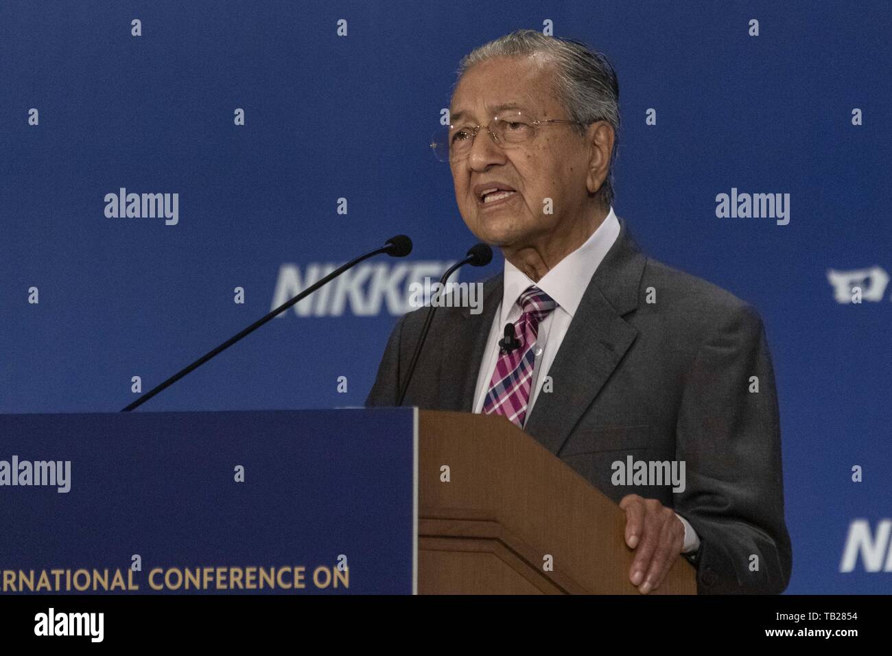 Tokio, Japan. 30 Mai, 2019. Premierminister von Malaysia, Mahathir bin Mohamad spricht während der 25. Internationalen Konferenz über die Zukunft von Asien in Tokio. Die jährliche Veranstaltung lädt Führungskräfte aus asiatischen Ländern für zwei Tage zu Fragen, die ihre Länder einschließlich der Einfluss der US-China trade Krieg betreffen diskutieren. Credit: Rodrigo Reyes Marin/ZUMA Draht/Alamy leben Nachrichten Stockfoto