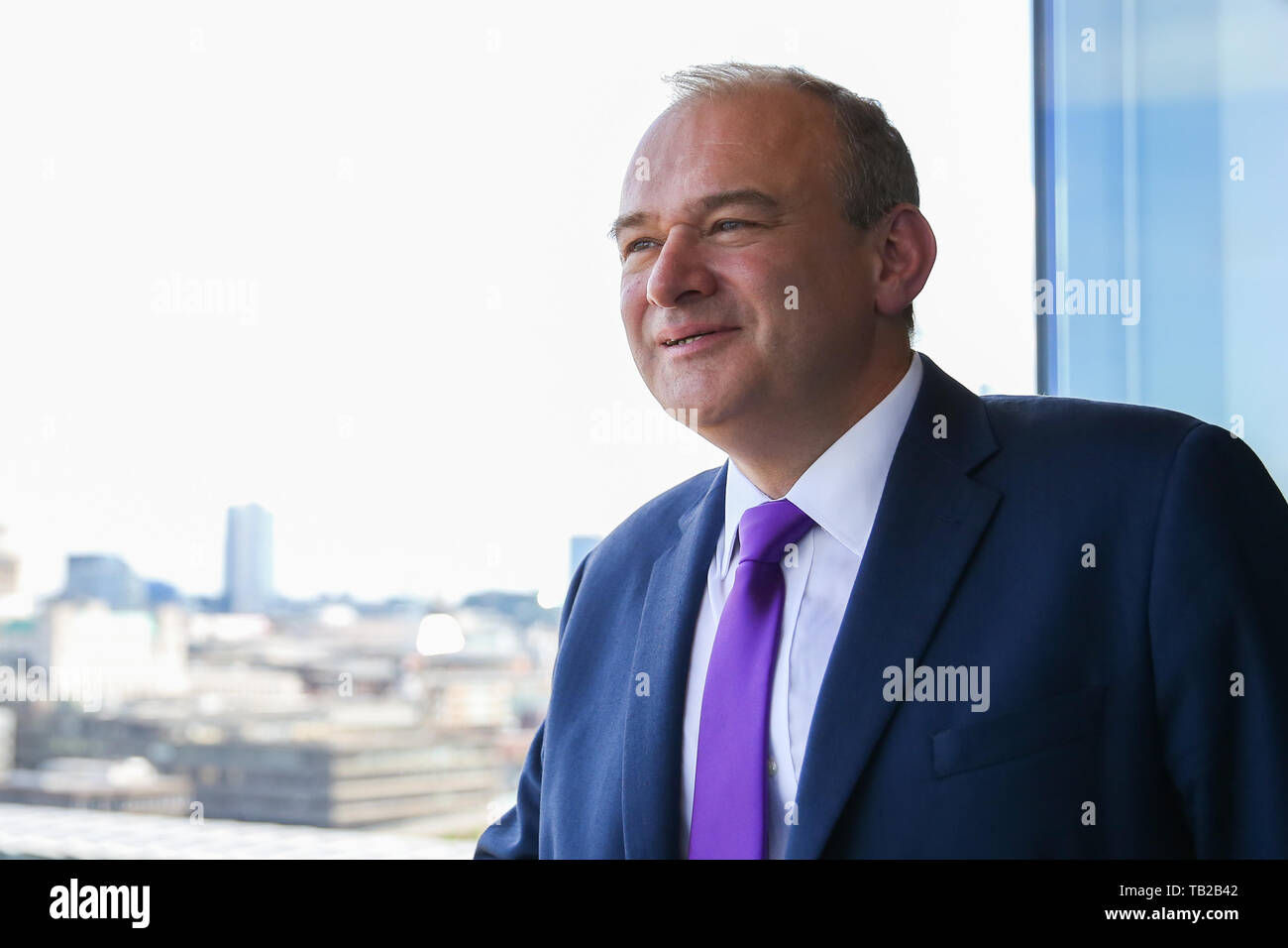 Southwark, London, Großbritannien, 30. Mai 2019 - Ed Davey, MP für die Kingston und Surbiton und ehemaliger Minister für Energie und Klimawandel im South Bank, wie Er startet seine Führung Kampagne der Führer der Liberalen Partei zu werden. Die gegenwärtigen Führer, Vince Cable, hat angekündigt, dass er step-down als Liberaldemokraten am 23. Juli 2019. Credit: Dinendra Haria/Alamy leben Nachrichten Stockfoto