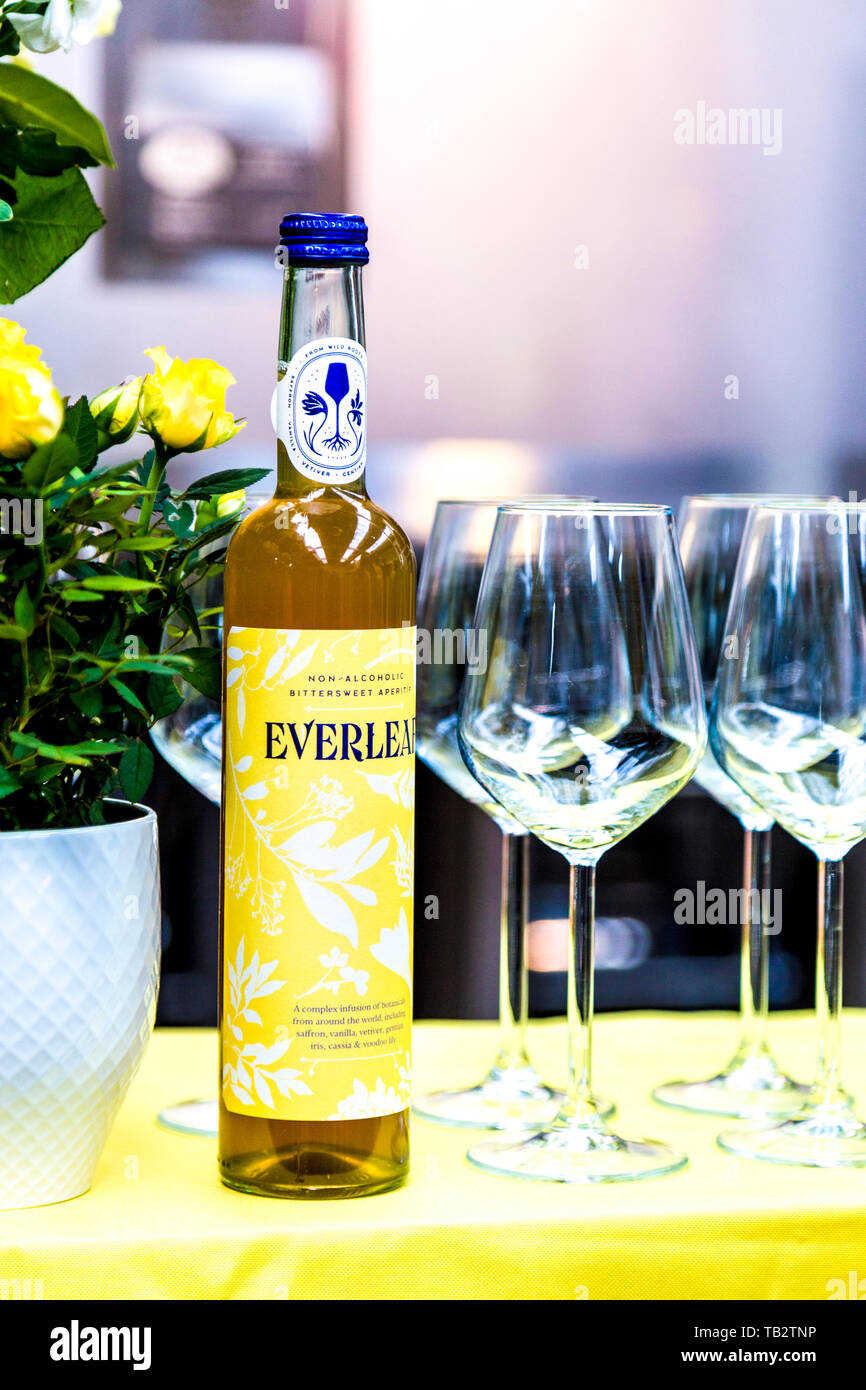 Eine Flasche Everleaf alkoholfreier Aperitif Stockfoto