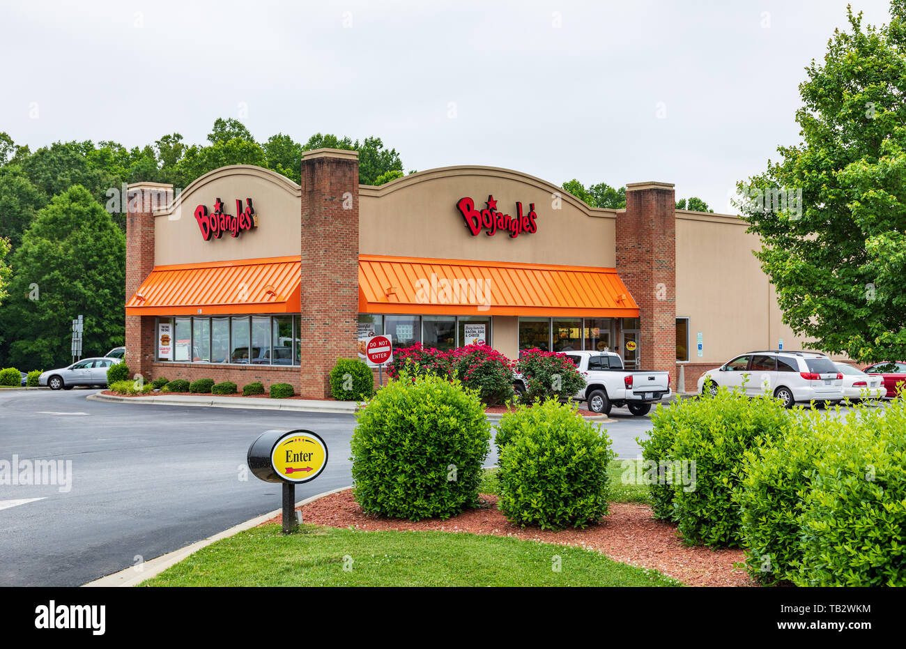 NEWTON, NC, USA -5/22/19: Bojangles, Inc. ist einer der südöstlichen US-Kette von Fast Food Restaurants, in Cajun seasoning spezialisiert, gebratenes Huhn und Stockfoto