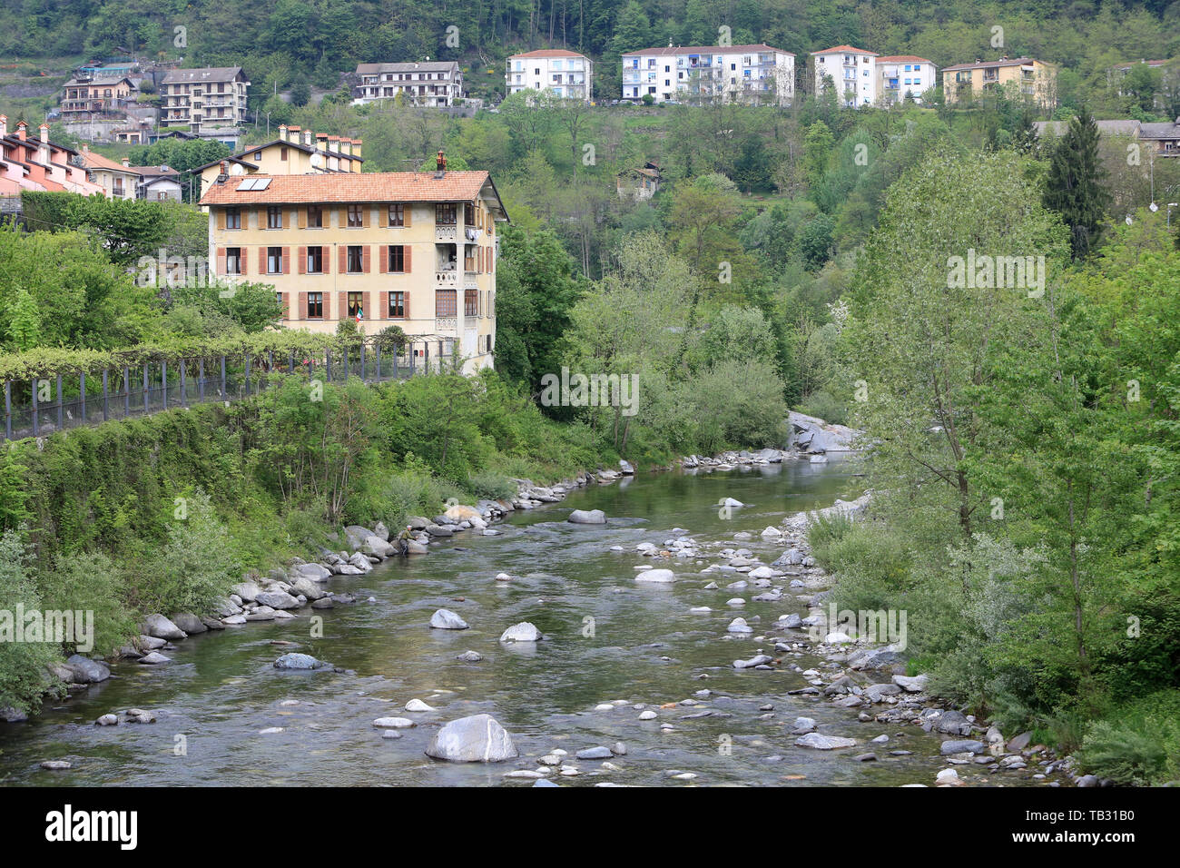 Rivière de Mastallone. Varallo Sesia. Italie. Mastallone River. Varallo Sesia. Italien. Stockfoto