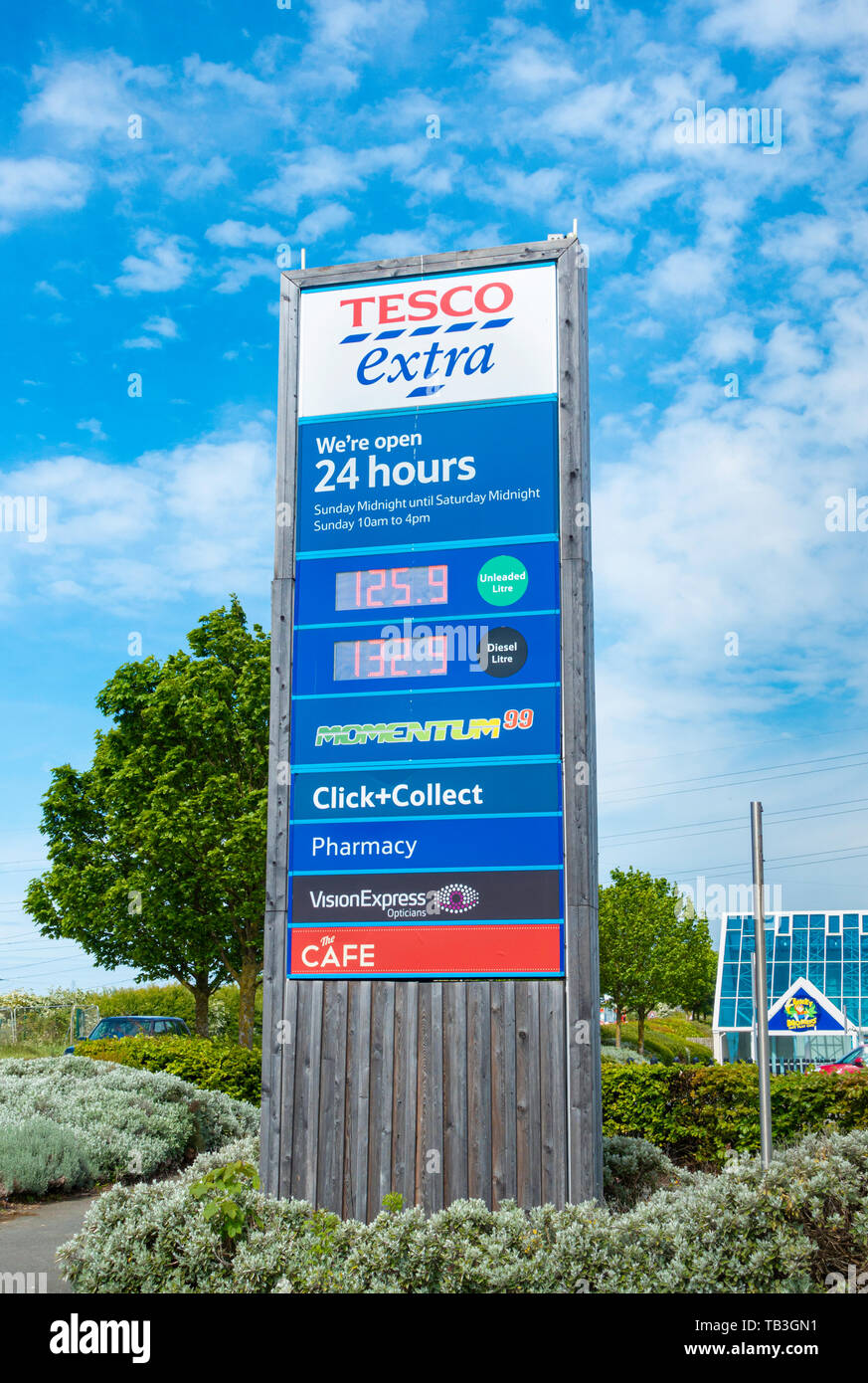 Tesco Extra Supermarkt. Großbritannien Stockfoto