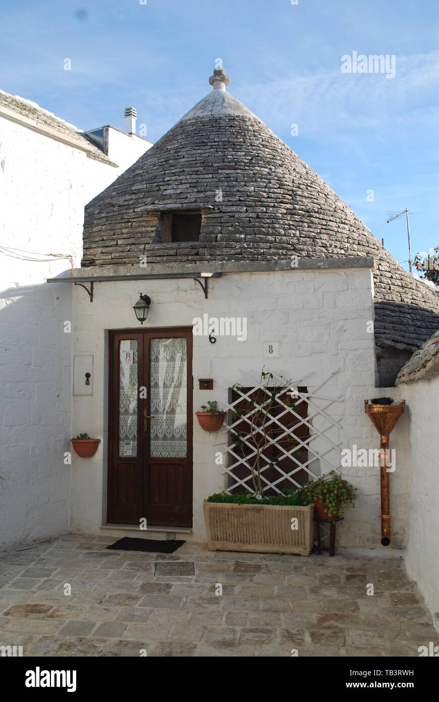 Alberobello, Süd Italien - touristische Attraktion - Dorf mit speziellen Trullo Dach Design - Trulli in Alberobello, Apulien Stockfoto