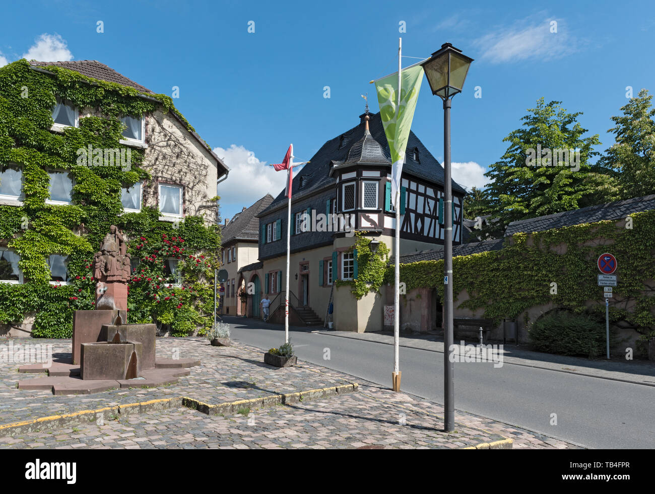 Fachwerkhaus am Marktplatz in kiedrich Deutschland Stockfoto