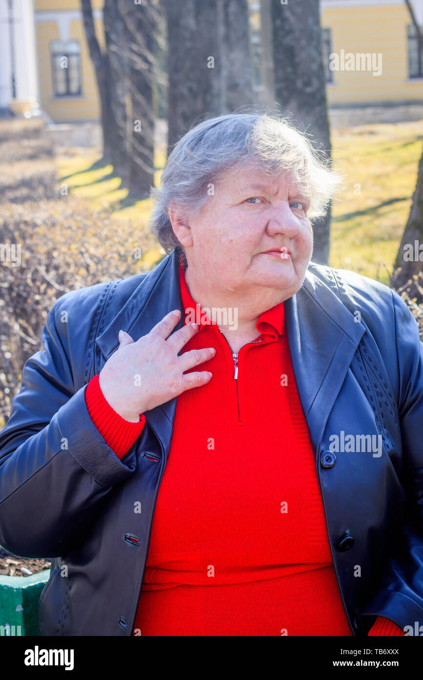 Reife Frauen In Leder