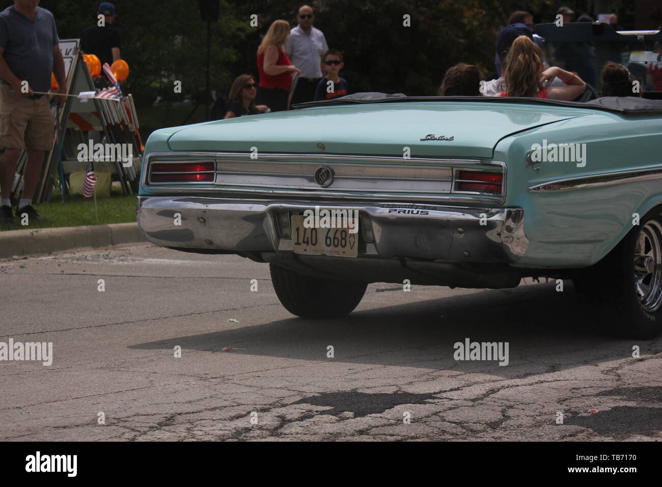 1960 mintgrün Buick Skylark cabrio Limousine Muscle Car hinten in neuwertigem Zustand. Stockfoto