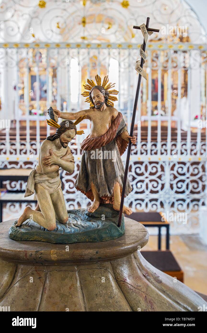 Interieur, Taufbecken, Klosterkirche St. Johann Baptist, in der Nähe von tuntenhausen Beyharting, Oberbayern, Bayern, Deutschland Stockfoto