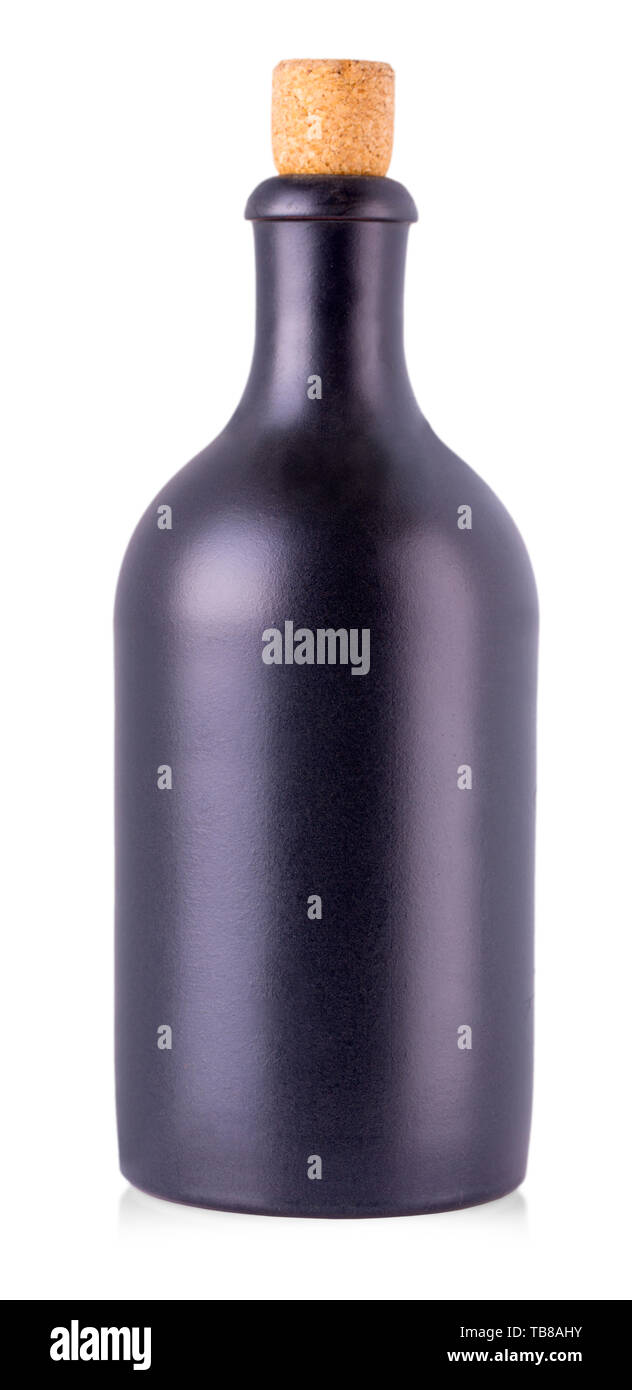 Dunkle Flasche mit alkoholischen Getränken mit einem Korken auf weißem  Hintergrund geschlossen Stockfotografie - Alamy