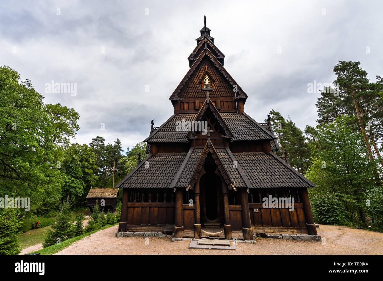 Fassade des Gol Stabkirche (Gol Stavkyrkje) Eine typische Norwegische Kirche am norwegischen Kulturhistorischen Museum, Oslo, Norwegen Stockfoto