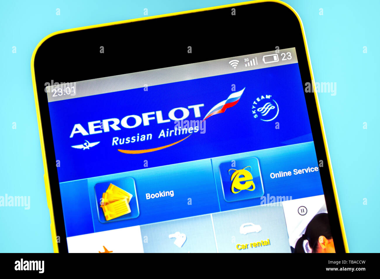 Berdyansk, Ukraine - 24. Mai 2019: Illustrative Editorial von Aeroflot Homepage. Aeroflot Logo sichtbar auf dem Bildschirm "Telefon" Stockfoto