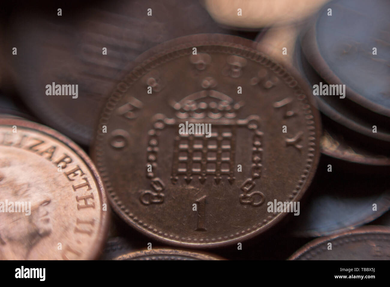 Stapel der Britischen 1 Cent Münzen Stockfoto