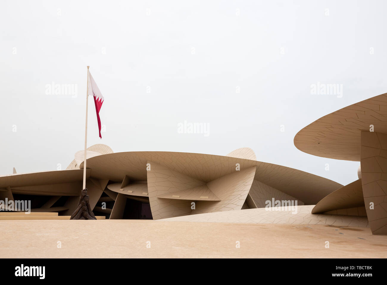 Doha, Katar - 11 April, 2019: Blick auf das Nationalmuseum von Katar von außen. Stockfoto