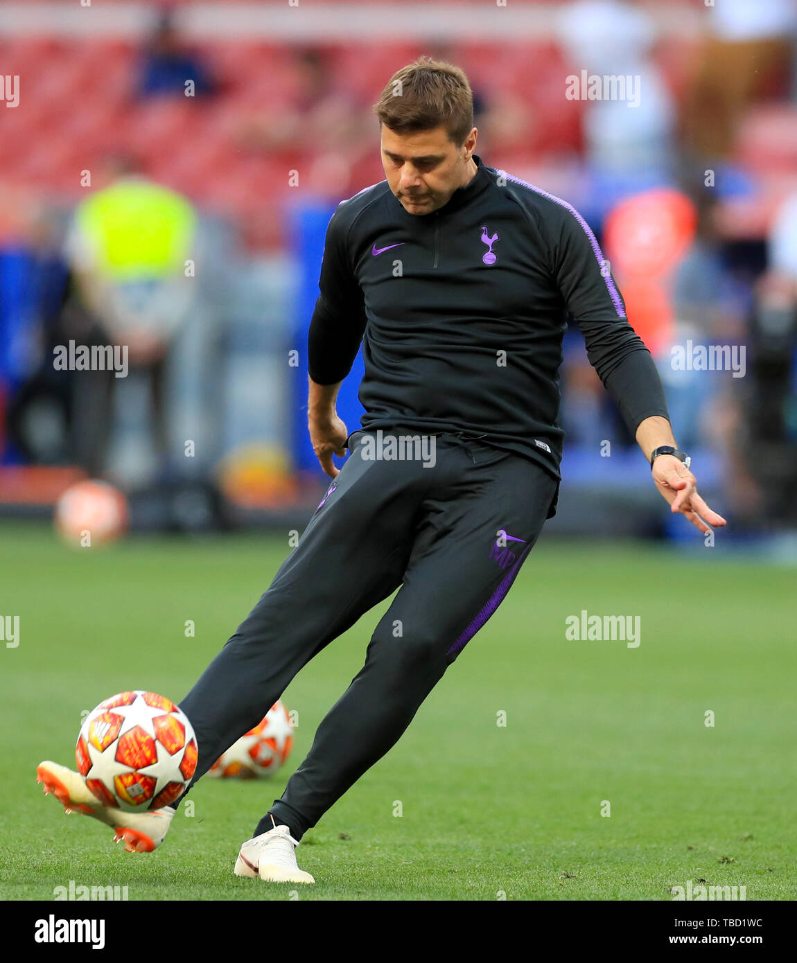 Tottenham Hotspur Manager Mauricio Pochettino während einer Trainingseinheit im Estadio Metropolitano, Madrid. Stockfoto
