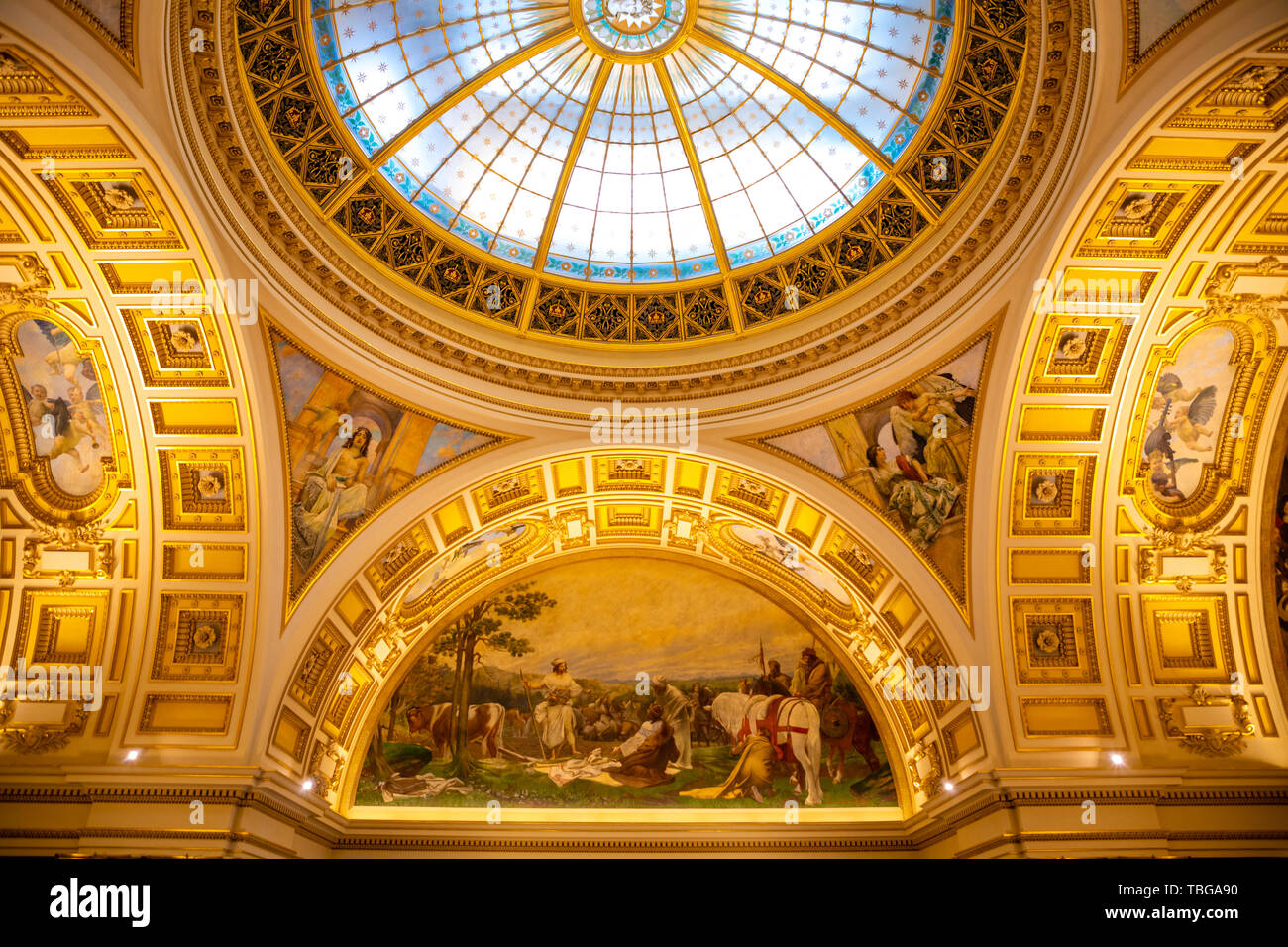 Dach des Pantheon im Nationalmuseum im neo-renaissance Stil, zuletzt im Jahr 2018 renoviert, auf dem Wenzelsplatz in Prag, Tschechische Republik Stockfoto