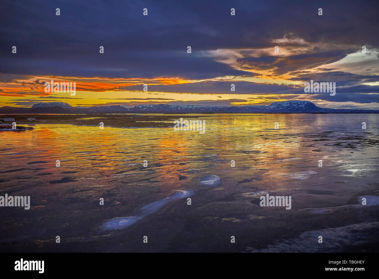 Winter Sonnenuntergang, See Myvatn, Island Stockfoto