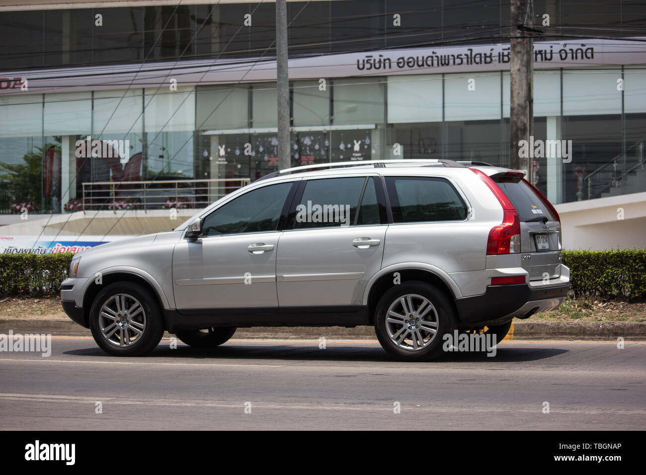 Chiangmai, Thailand - 21. Mai 2019: mit dem eigenen Auto, Volvo XC90. Foto an der Straße Nr. 121 ca. 8 km von der Innenstadt von Chiang Mai, Thailand. Stockfoto