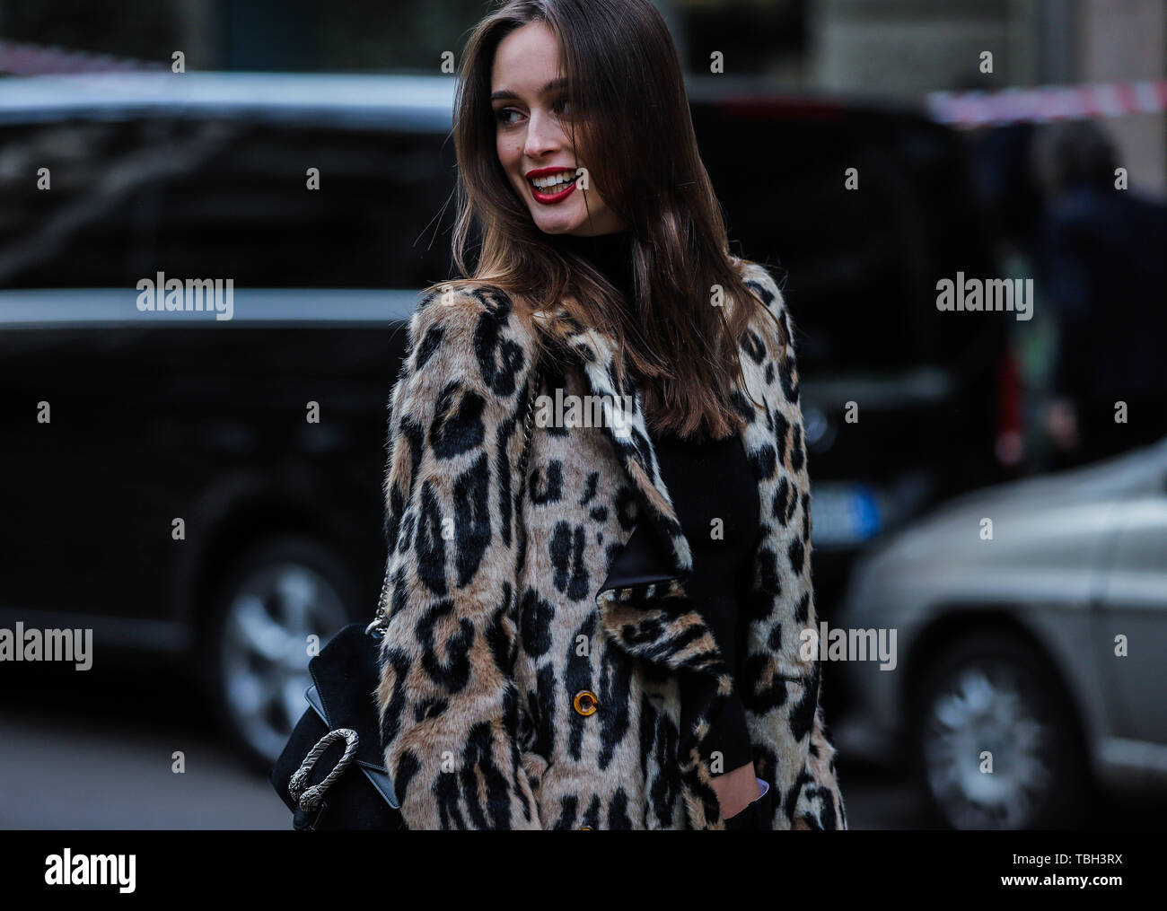Mailand, Italien - 24. Februar 2019: Modell Chiara Corridori auf der Straße, die im Rahmen der Mailänder Modewoche. (Foto von Mauro Del Signore/Pacific Press) Stockfoto