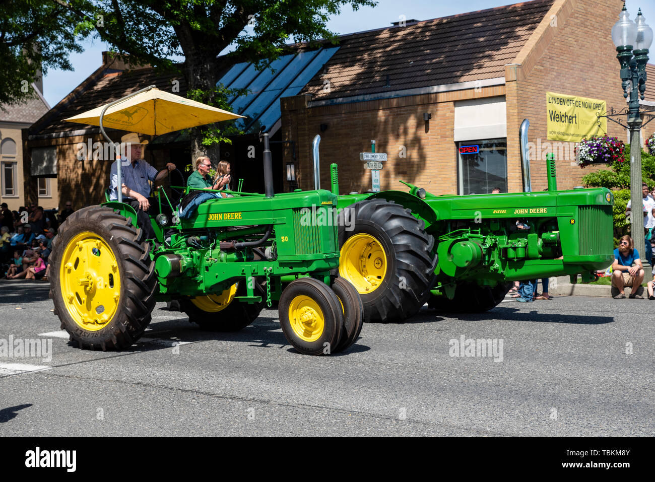 John Deere Modell 50 Traktor im 2019 Lynden Landwirte Day Parade. Lynden, Washington Stockfoto