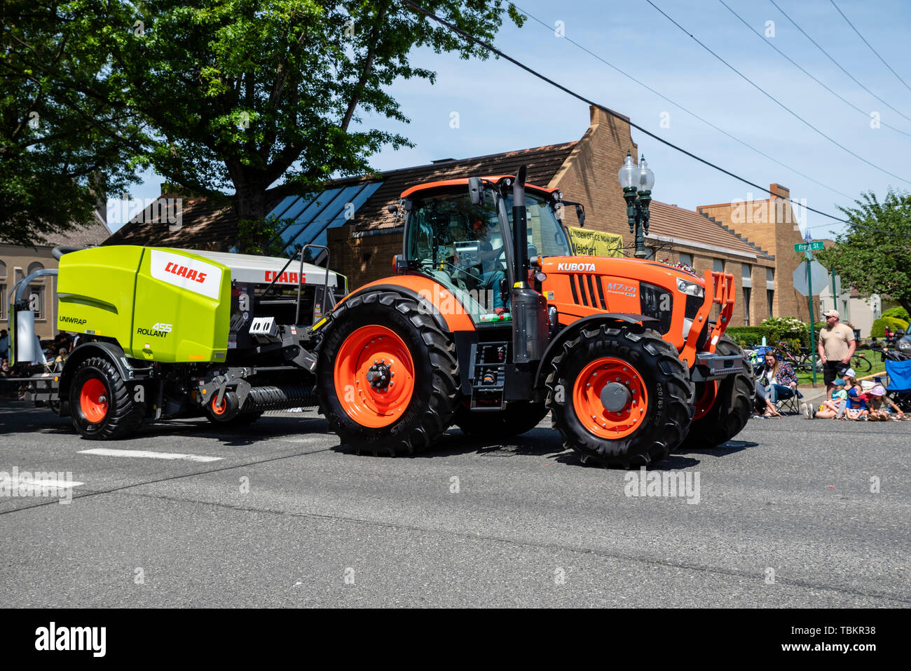 Kubota Traktor im 2019 Lynden Landwirte Day Parade. Lynden, Washington Stockfoto