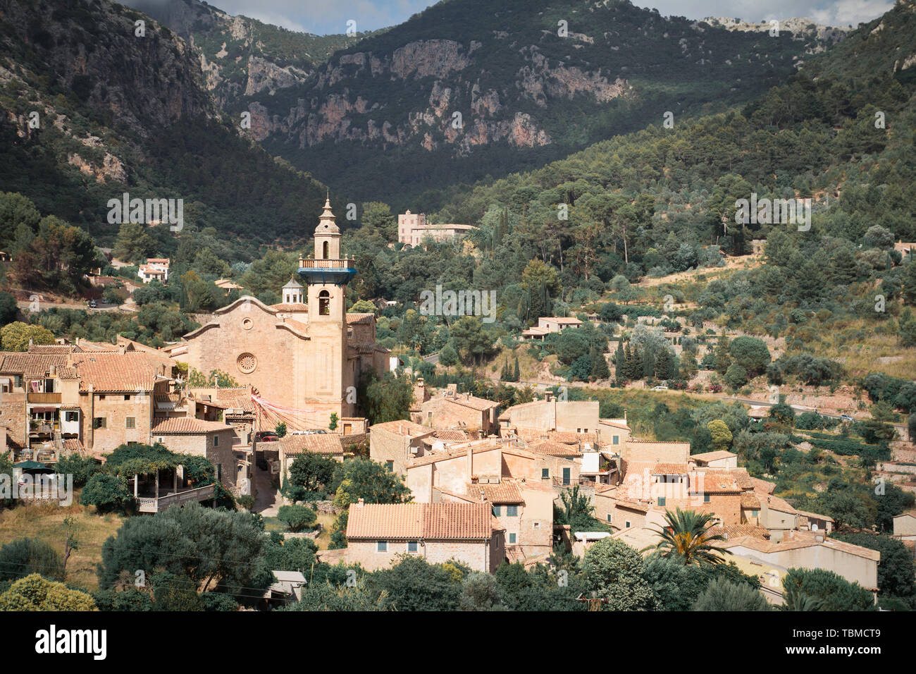 Blick auf die Stadt Valldemossa auf Mallorca Stockfoto