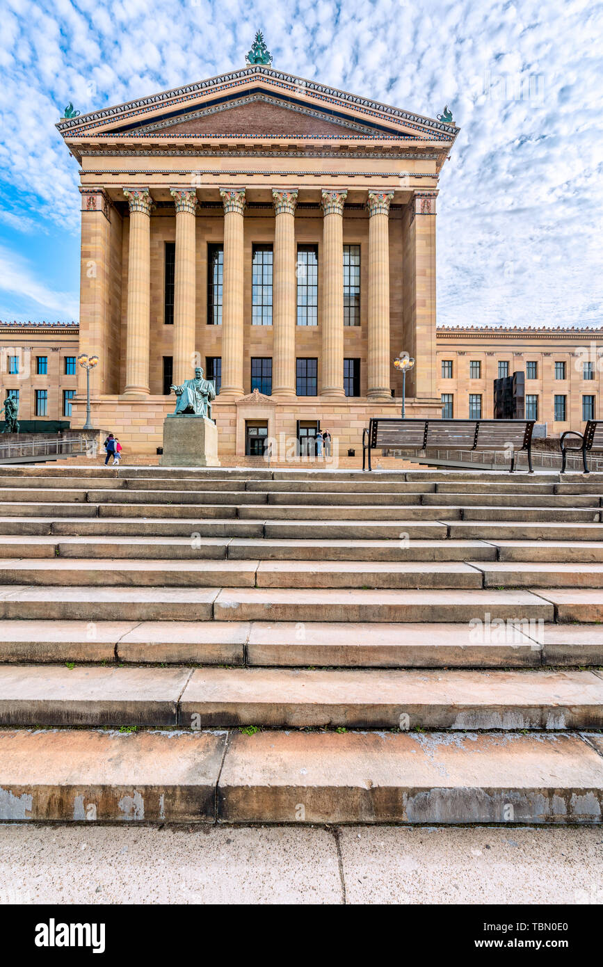 Philadelphia, Pennsylvania, USA - Dezember, 2018 - Sitzende Figur des Obersten Gerichtshofes der Vereinigten Staaten, John Marshall, William Wetmore Story, an Philade Stockfoto