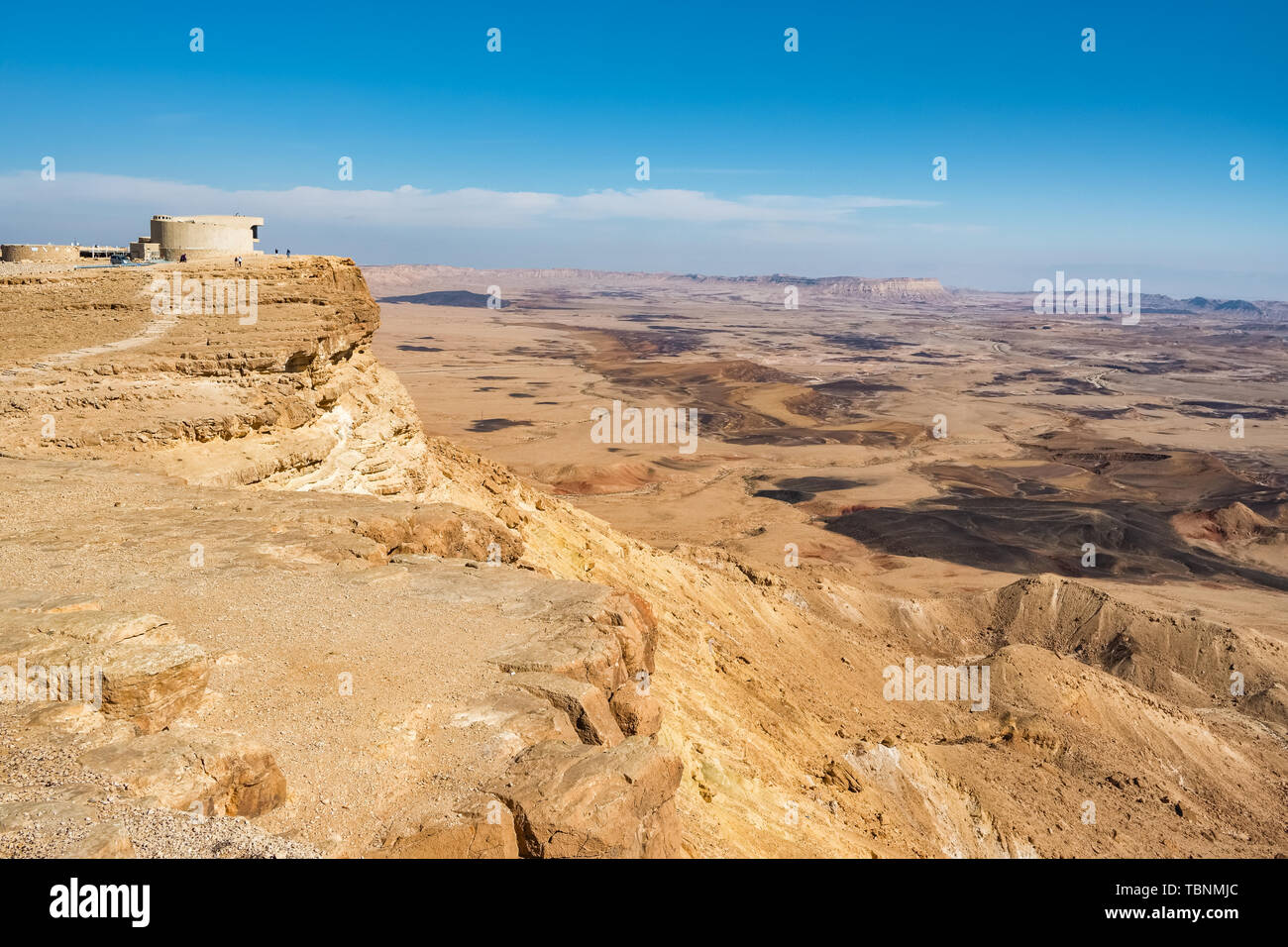 Landschaft der Wüste Negev. Makhtesh Ramon Krater in Mitzpe Ramon, Israel Stockfoto