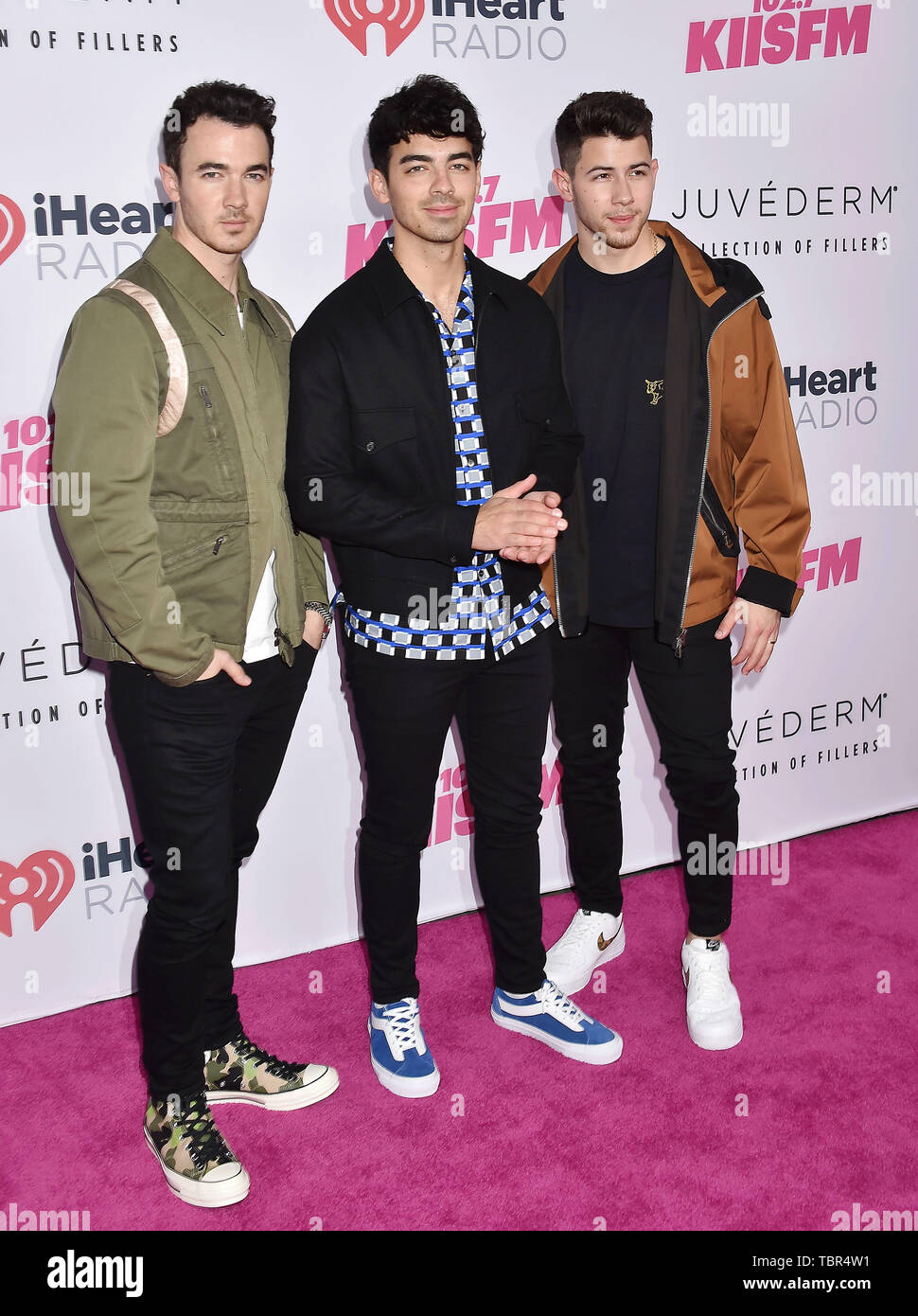 CARSON, CA - 01. Juni: (L-R) Kevin Jonas, Joe Jonas, und Nick Jonas der Jonas Brothers sorgen 2019 iHeartRadio Wango Tango an der Würde des Menschen Gesundheit Sport Park am Juni 01, 2019 in Carson, Kalifornien. Stockfoto