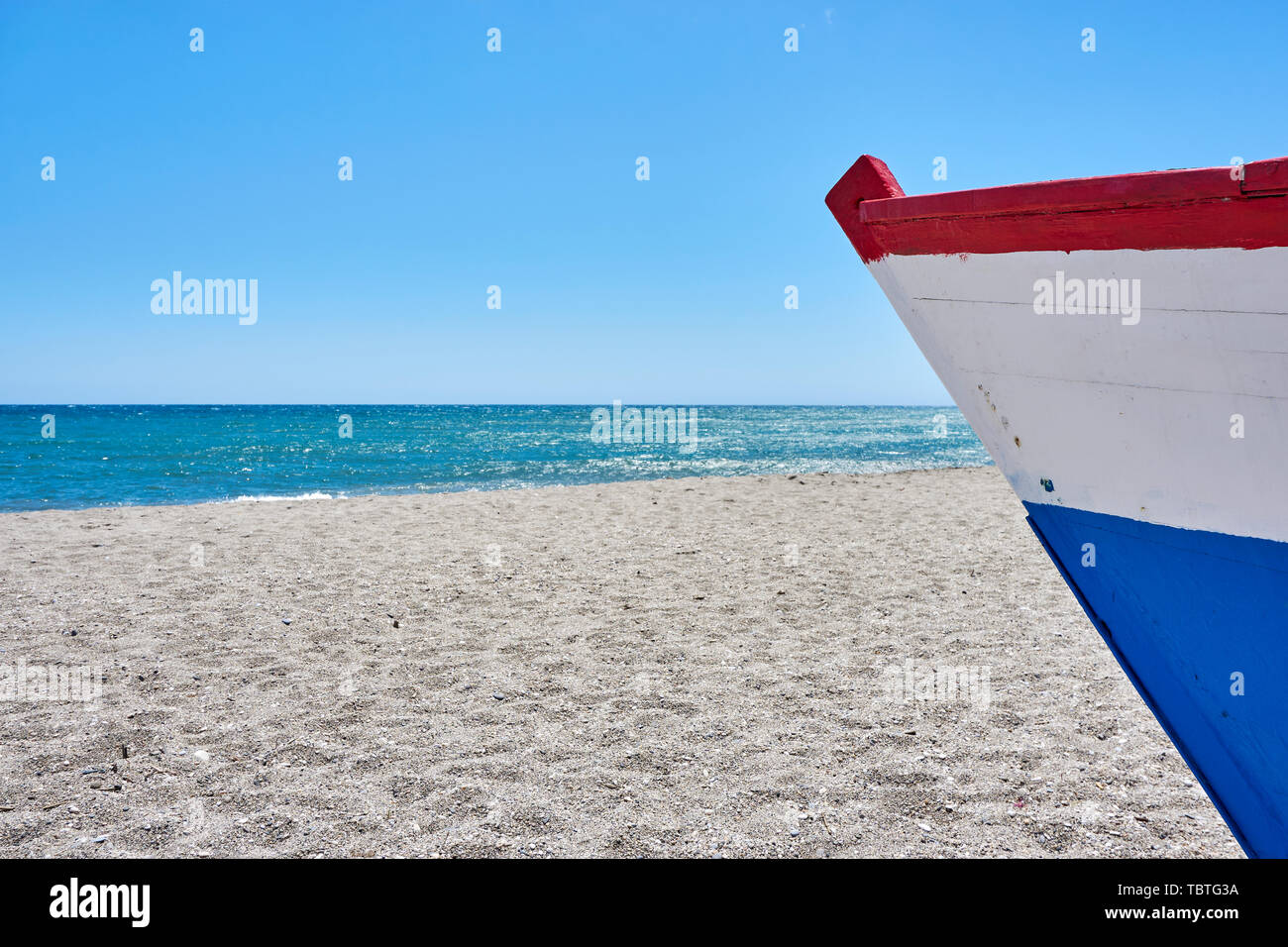 Der Bug eines Barge eines Fahrers in Málaga Strand. Spanien Stockfoto