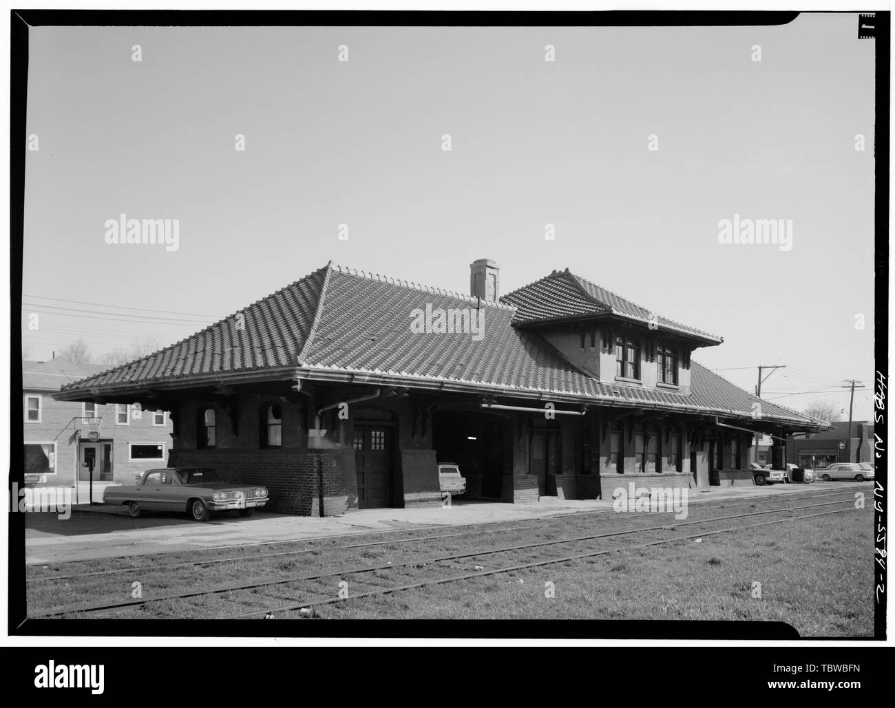 HAUPTHÖHE (SÜD), BLICK VON DER SÜDWESTLICHEN Lehigh Valley Railroad Station, 7 South Avenue, Cortland, Cortland County, NY Stockfoto