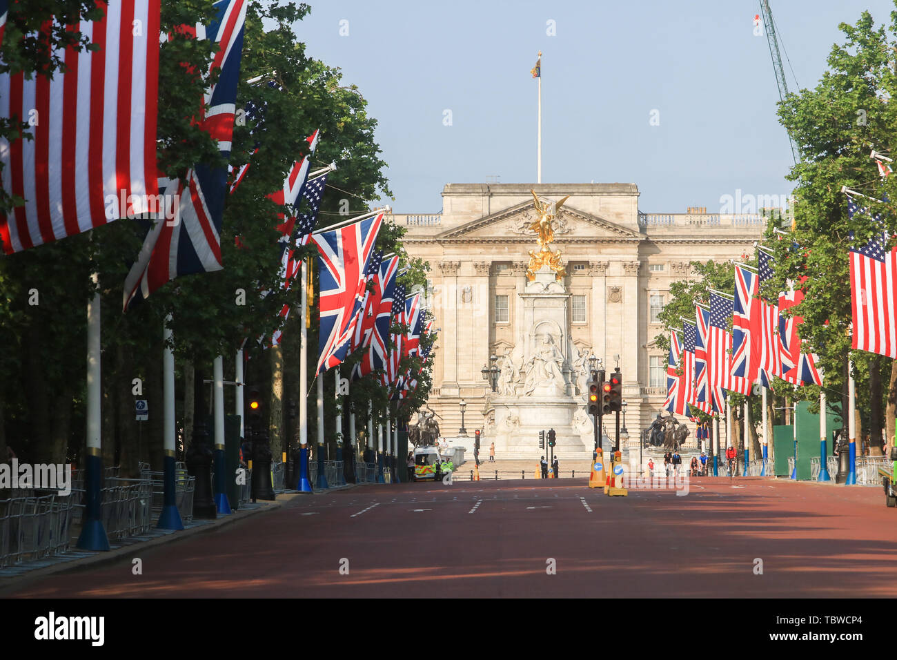 Die Mall mit Flaggen während einer dreitägigen Staatsbesuch geschmückt von Präsident Donald Trump nach Großbritannien. Stockfoto