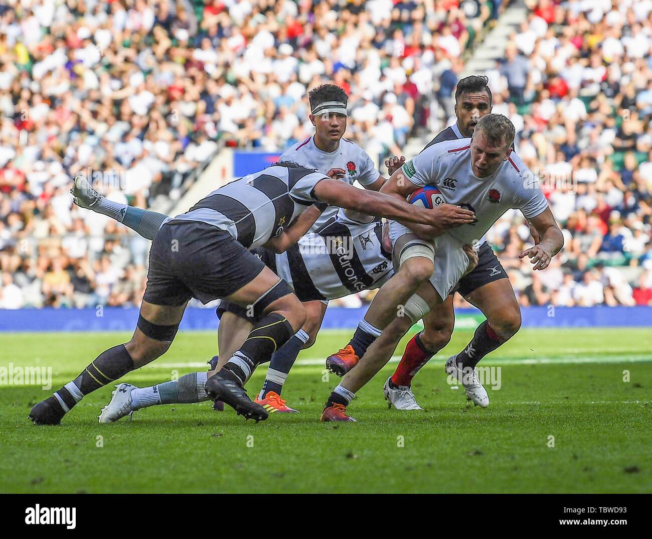 Alex Dombrandt in Aktion während der England V Barbaren Quilter Cup in Twickenham in London gesehen. England Schlag die Barbaren 51-43 Stockfoto
