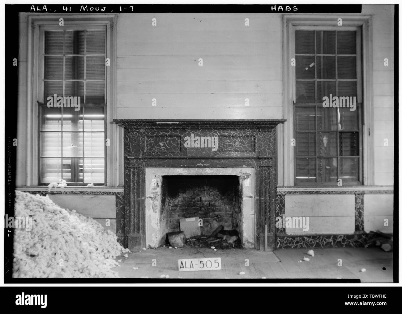 Historischer amerikanischer Gebäude Umfrage W. N. Manning, Fotograf, September 10, 1935, Mantel, IM WOHNZIMMER (N. E.ZIMMER) TuckerFincher Haus, U.S. Route 431, Mount Jefferson, Lee County, AL Stockfoto