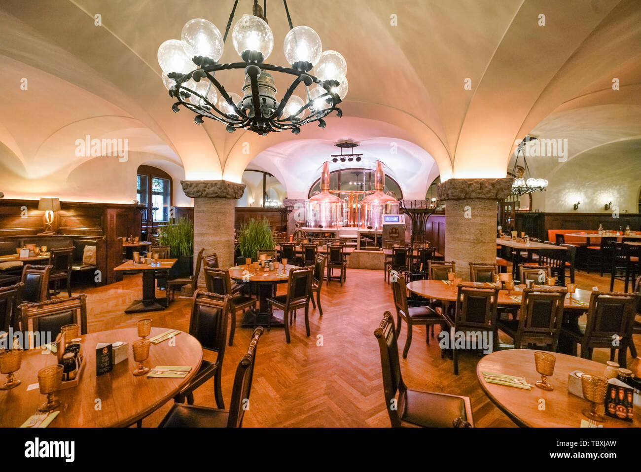 Ratskeller, Interieur, Neues Rathaus, Neues Rathaus, Leipzig, Deutschland Stockfoto