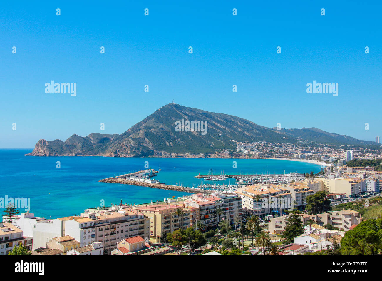 Panoramablick auf Altea Stadt Küste in Spanien Stockfoto