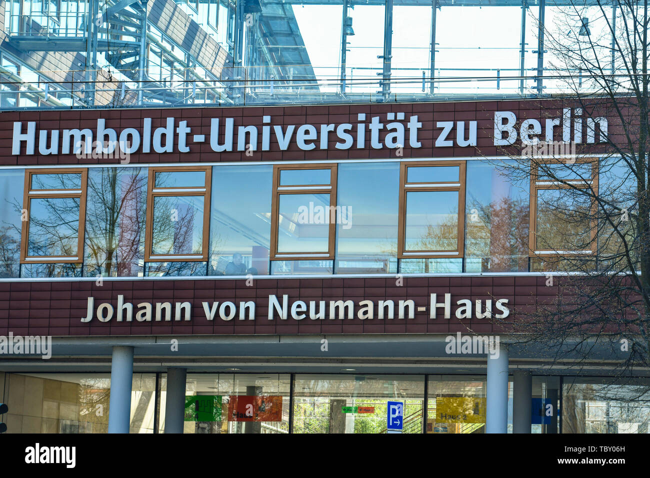 Johann von Neumann Haus - Institut für Mathematik der Humboldt Universität, Rudower Straße, Adler, Treptow-Köpenick, Berlin, Deutschland, Johann von Stockfoto