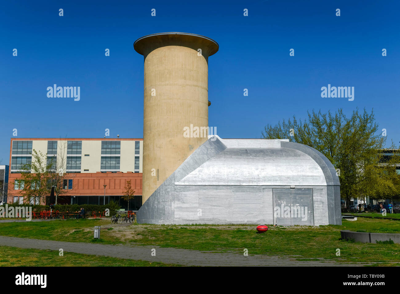 Motorenprüfstand, Newtonstrasse, Adler, Treptow-Köpenick, Berlin, Deutschland, Motorenprüfstand, Newtonstraße, Adlershof, Deutschland Stockfoto