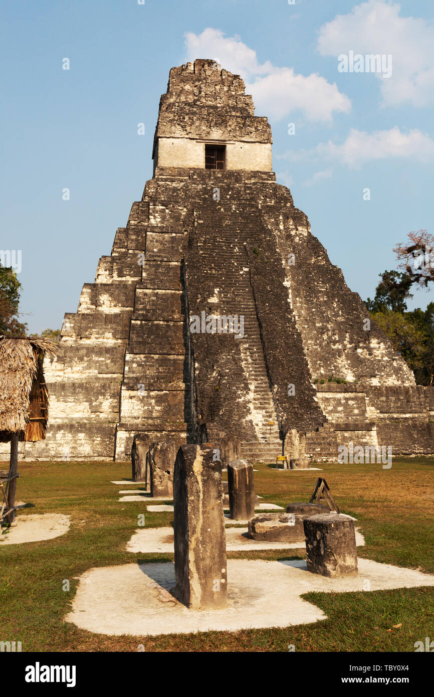 Tikal Tempel - die Jaguar Tempel oder Tempel 1, die Maya UNESCO-Weltkulturerbe von Tikal Guatemala Mittelamerika Stockfoto
