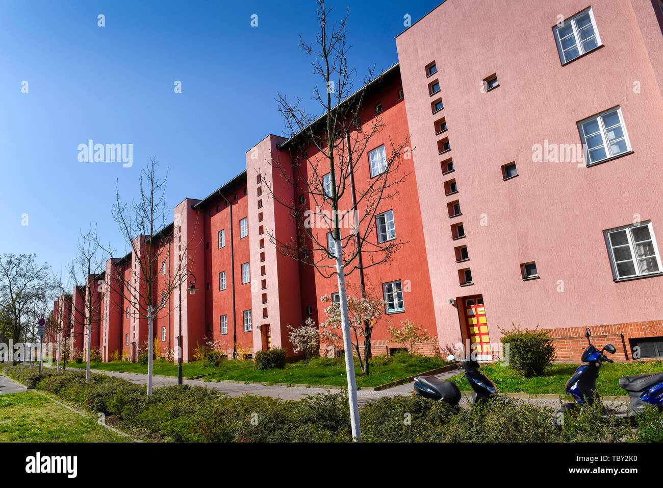 Wohnhäuser, Fritz Reuter Allee, Hufeisen Siedlung, Britz, Neukölln, Berlin, Deutschland, Wohnhäuser, Fritz-Reuter-Allee, Hufeisensiedlung, 5Mose Stockfoto