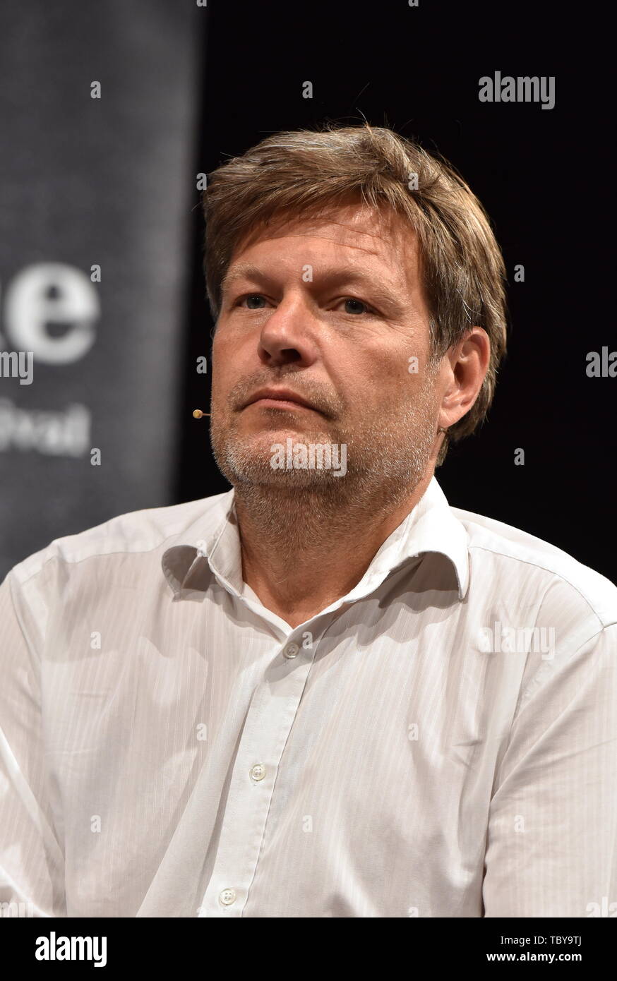 Köln, Deutschland. 03 Juni, 2019. Der Autor und Grüne Politiker Robert Habeck liest und diskutiert Am 7. phil. Köln, die größte deutsche Philosophie Festival. Credit: Horst Galuschka/dpa/Horst Galuschka dpa/Alamy leben Nachrichten Stockfoto